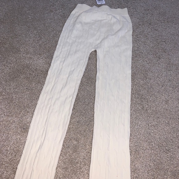 Delias Cream Cable Knit Leggings - Picture 6 of 7